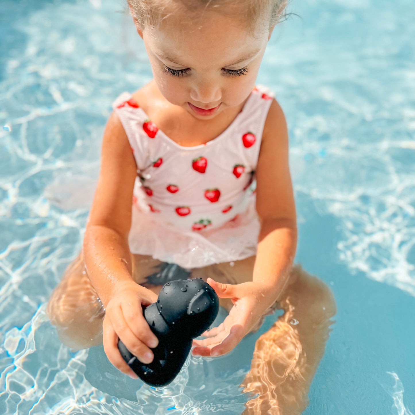 Strawberry Patch Bath Toys