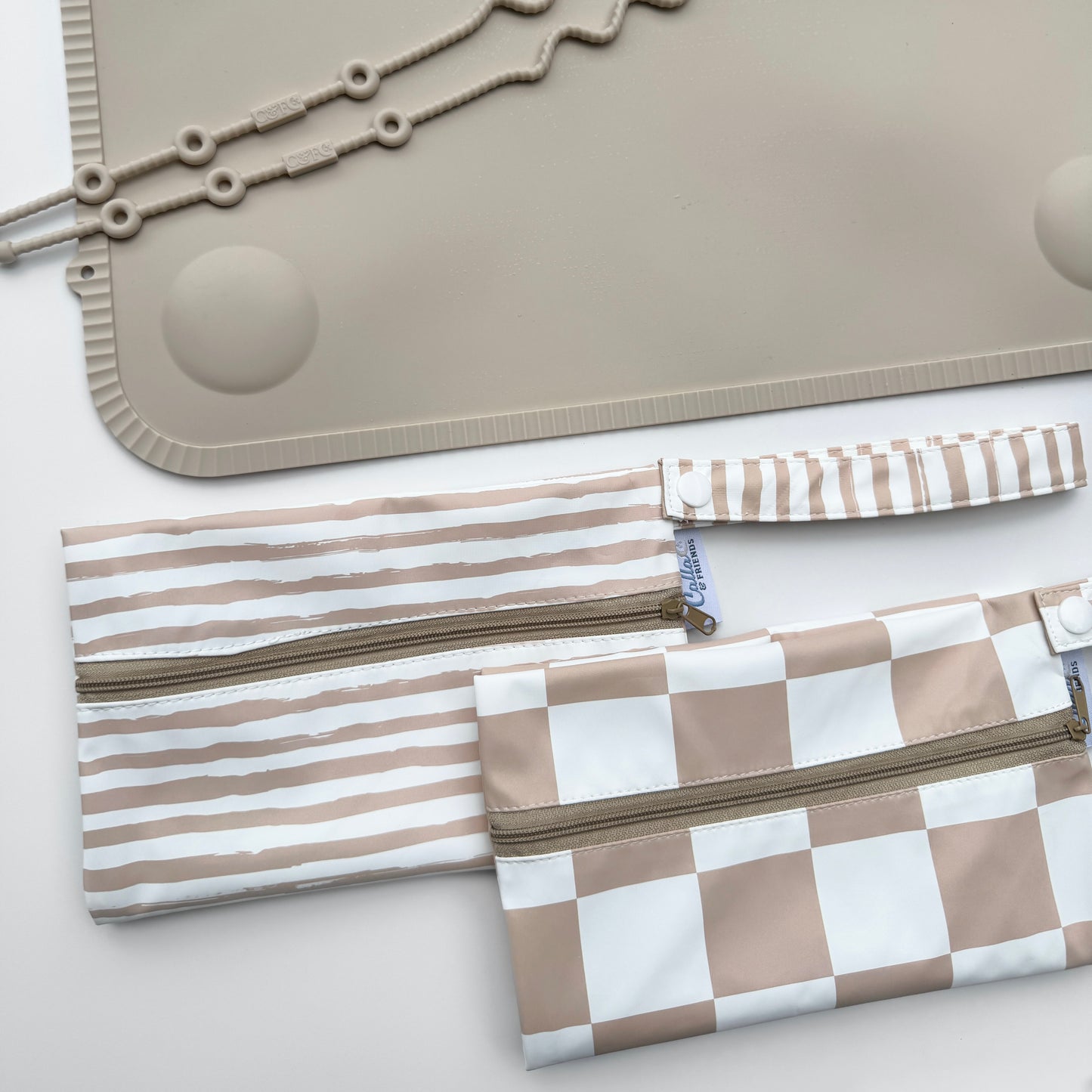 The Tidy Traveler - Solid Placemat Set