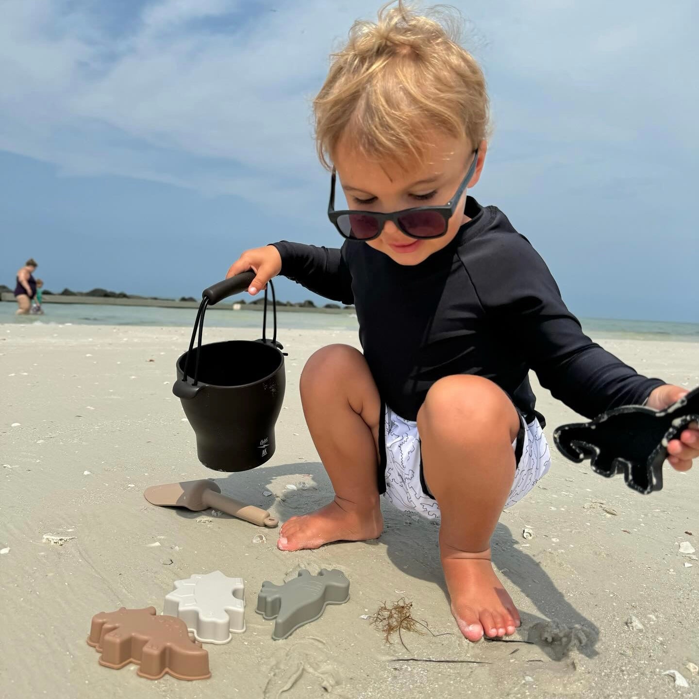 AK Clothing x C&F Dino Silicone Beach Toy Set