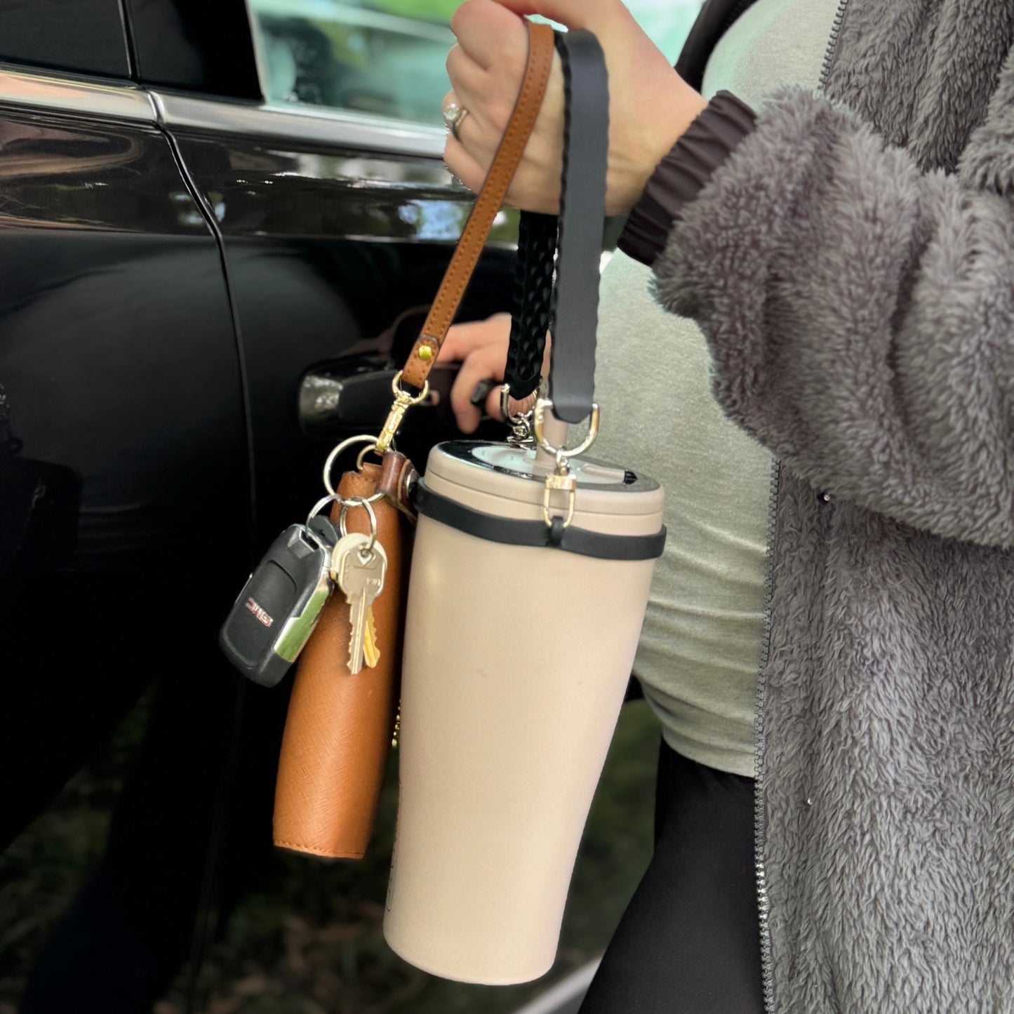 The HydraHandle - Solid