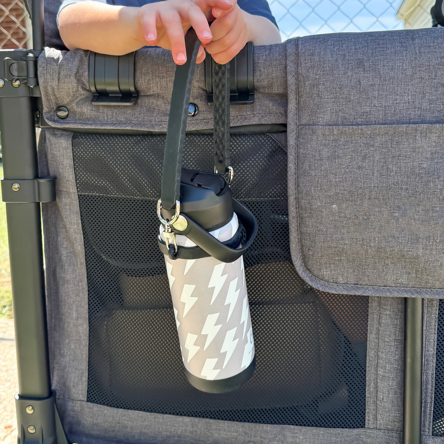 The HydraHandle - Solid