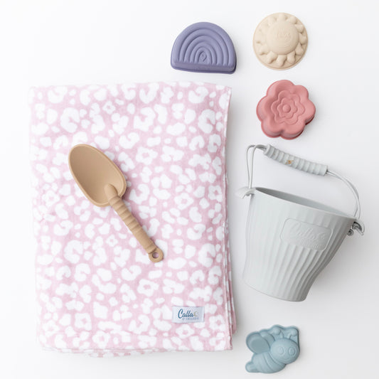 The Kenzie Beach Towel - Leopard